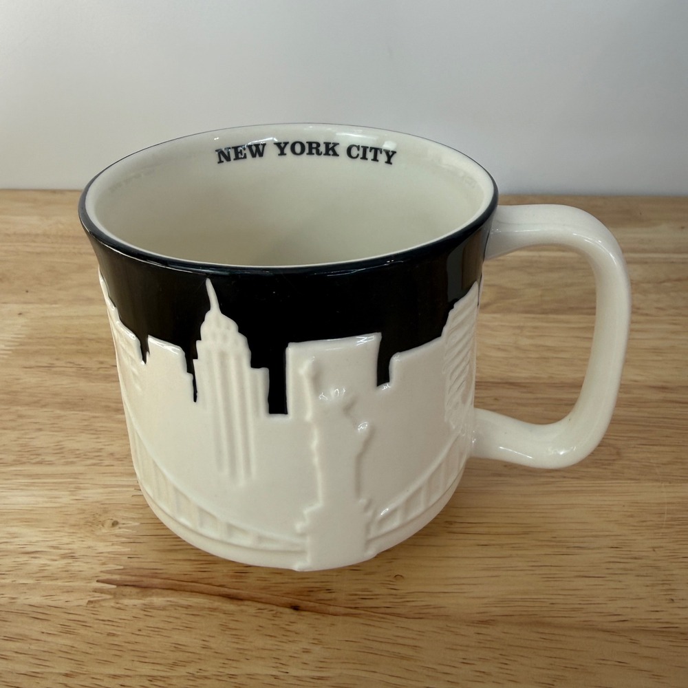 Starbucks Mug New York City 16oz White Black 3D Relief Skyline 2010 Collector